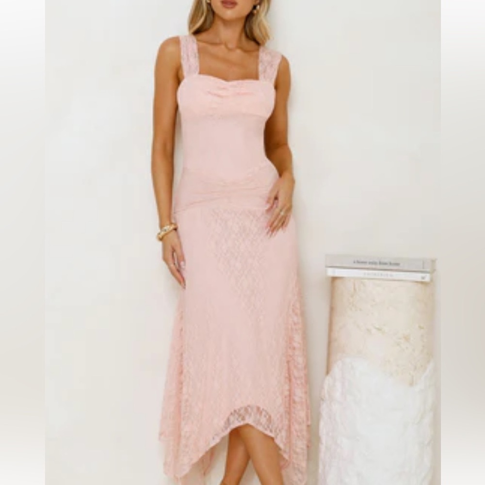 Hello Molly Moonrise Lace Off Shoulder Maxi Dress Pink. Size small. NWT